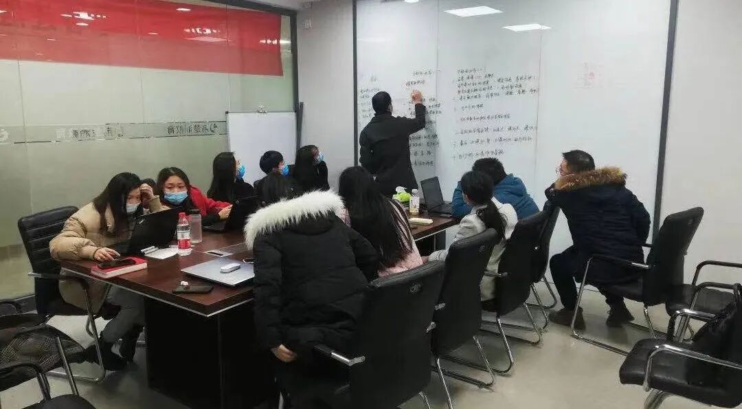 一文读懂2021中学预科班丨23年口碑铸造，科学提升认准荆楚潮！