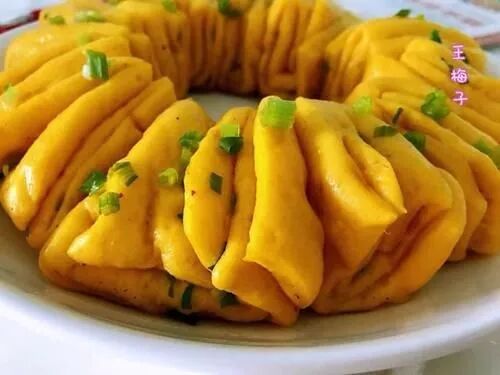 平底锅搞定免蒸南瓜花卷 软绵又香甜 学做早餐 每日精选公众号文章