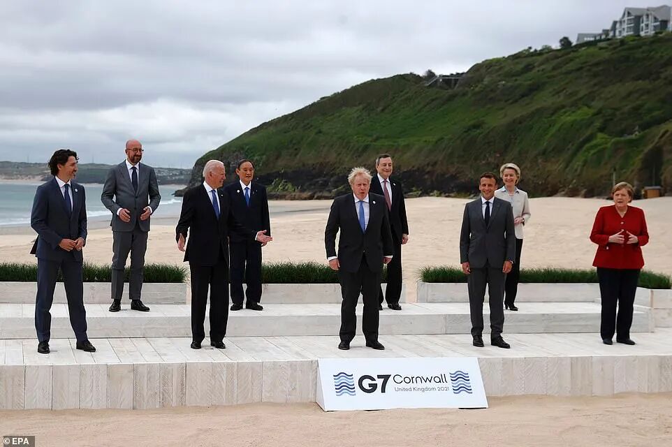 G7峰会大合影 肢体语言暴露各国领导人的 鬼心思 加拿大乐活网