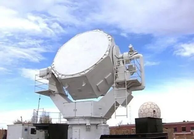 和机械式旋转激光雷达相比，MEMS固态激光雷达有哪些优势和劣势？的图1