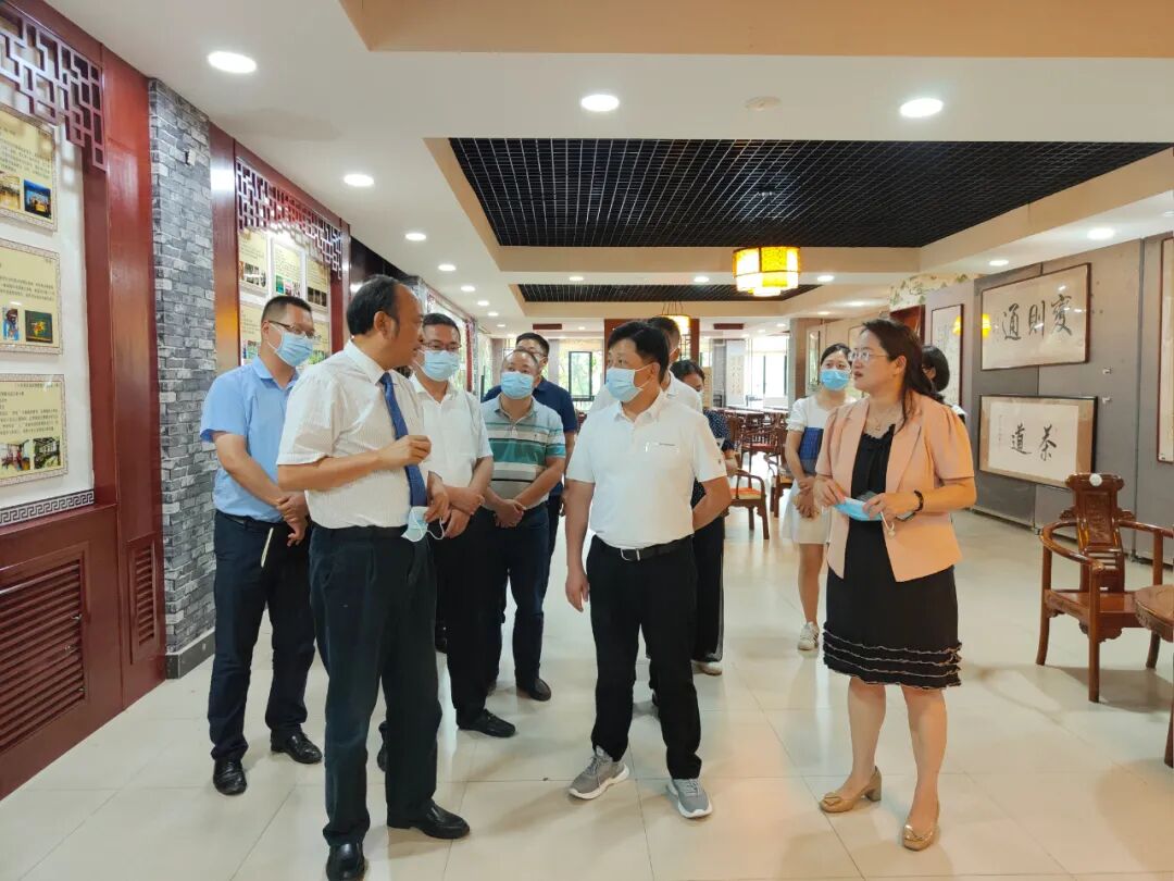 清镇市代理市长吴永康开展百年党史专题宣讲并调研全市教育工作及督导
