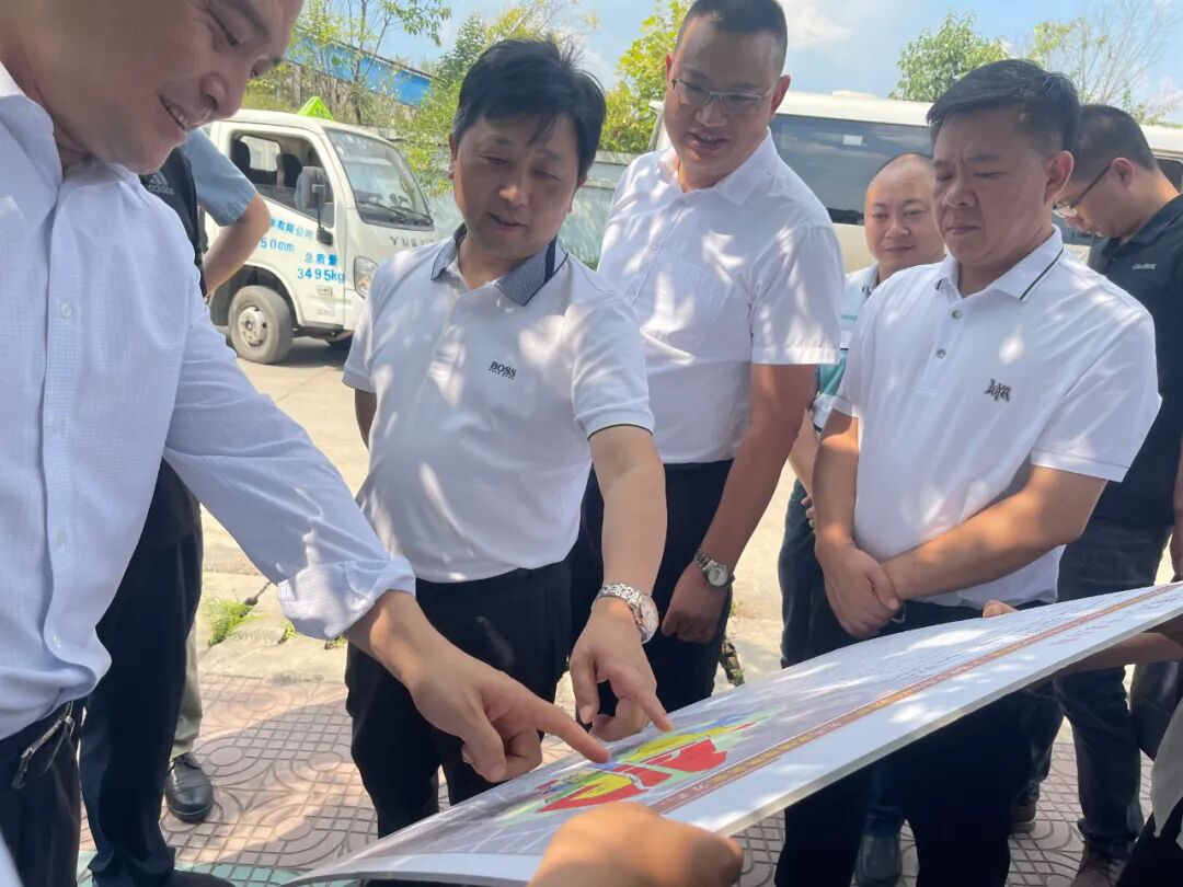 清镇市政府主要领导调研物流新城管委会经济社会发展情况