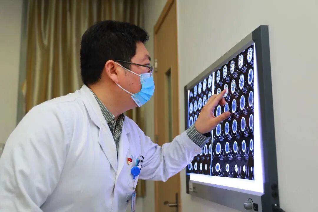 内镜经鼻视神经管减压术——使视神经损伤患者重见光明