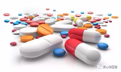 抗炎药物包括血栓素a2抑制剂、白三烯受体拮抗剂、肥大细胞膜稳定剂等。　　系统抗感染药物：对于病情严重