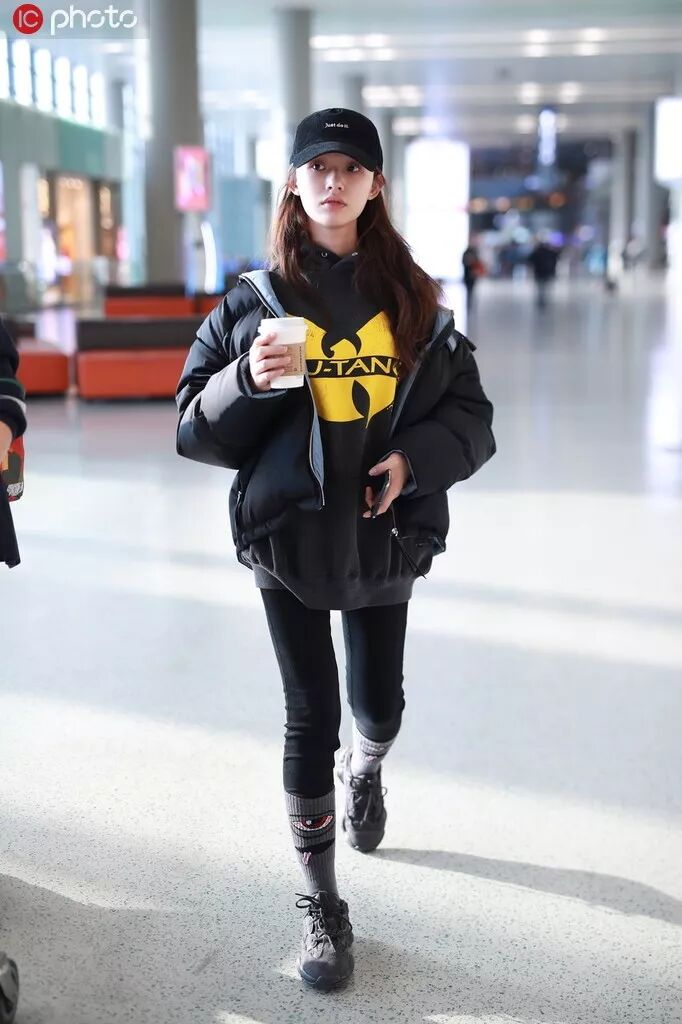 Angelababy遭黑實錄！穿件「秋衣」都被嘲模仿楊冪？！ 時尚 第51張