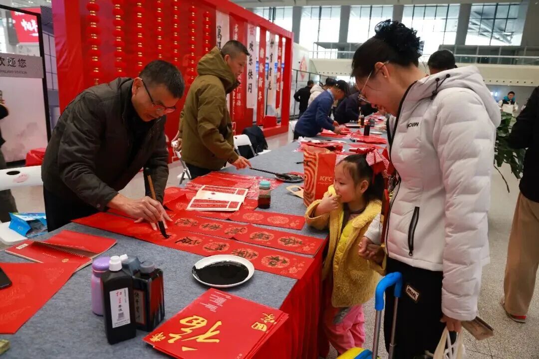 时代场景 中国速度｜藏在旅途里的家国温情 第10张