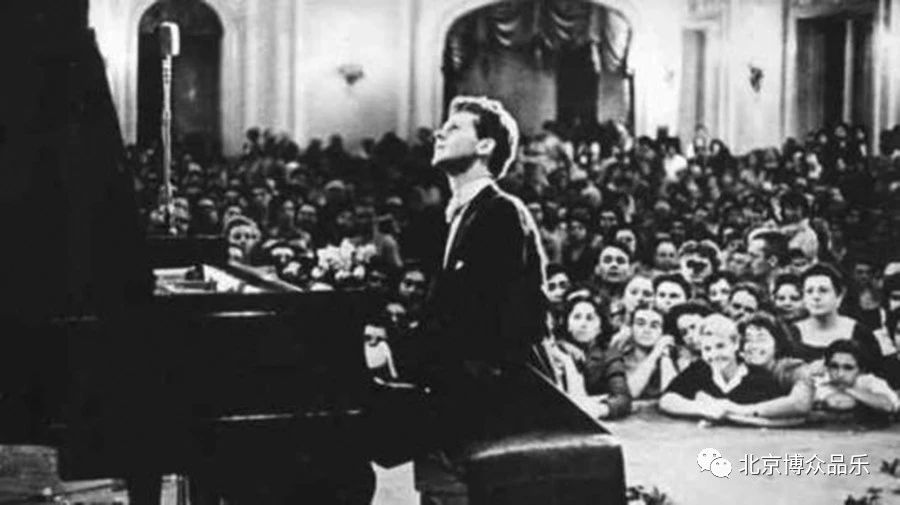 冷战时期美国钢琴英雄 | 范·克莱本(Van Cliburn)他曾让苏联“认怂”