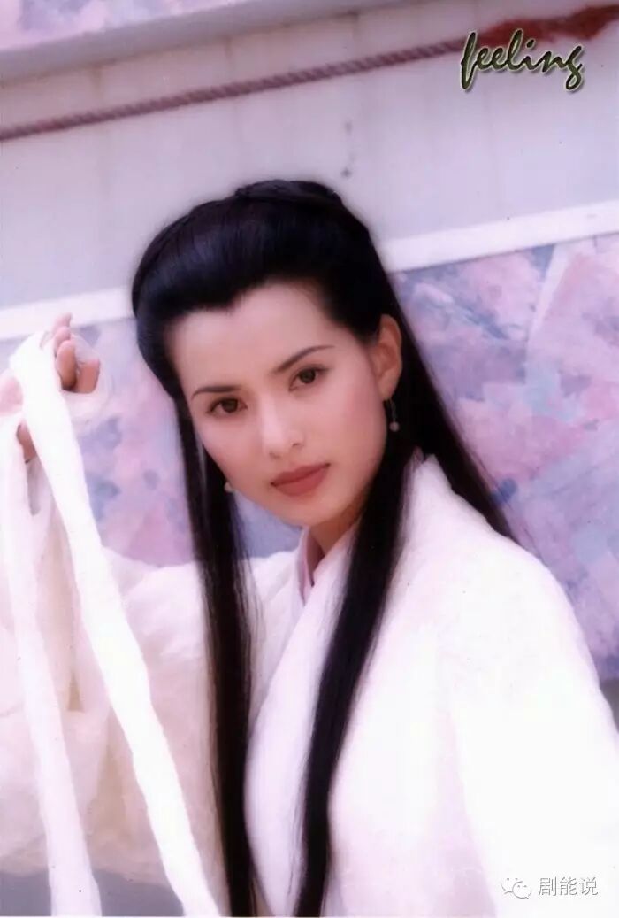 如果真能出演,希望她的造型能简单大方一点,照着小龙女的feel来就可以