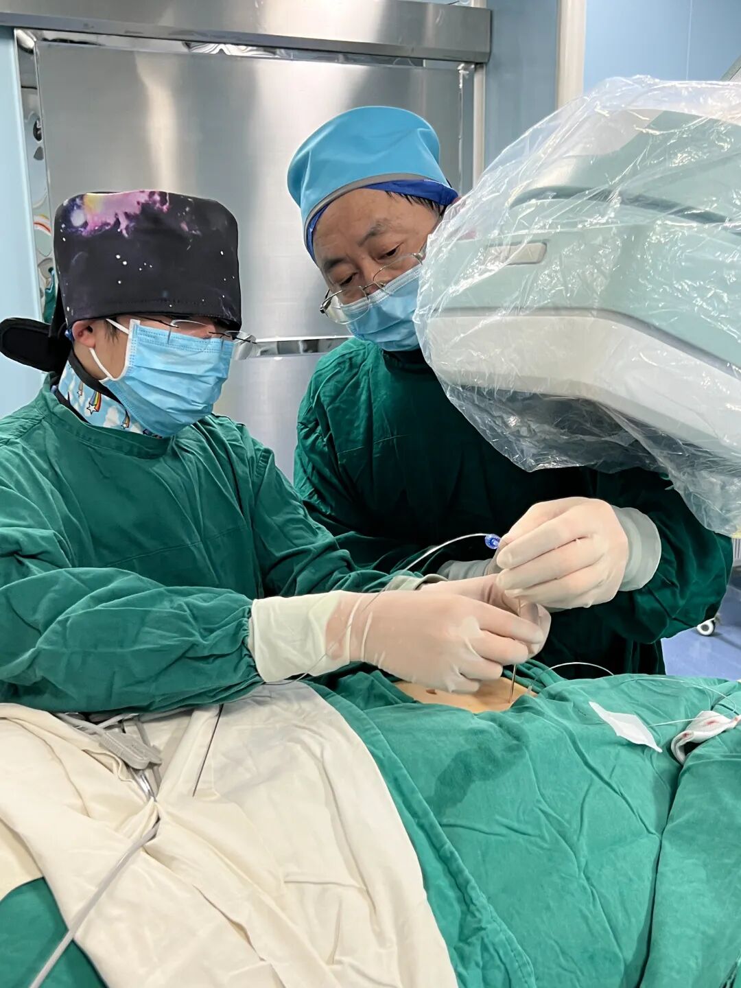 医疗电击器叫什么疼痛科用“电击疗法”治疗65岁阿姨“会呼吸的痛”_https://www.jmylbn.com_新闻资讯_第2张