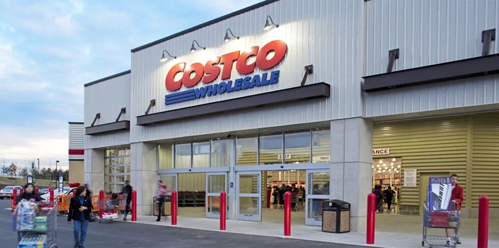 Costco惊现遭代购疯抢的Tommy冲锋衣！FILA帽衫火爆热卖！