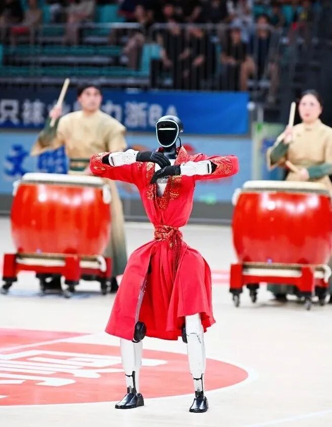机器人先锋活动配图