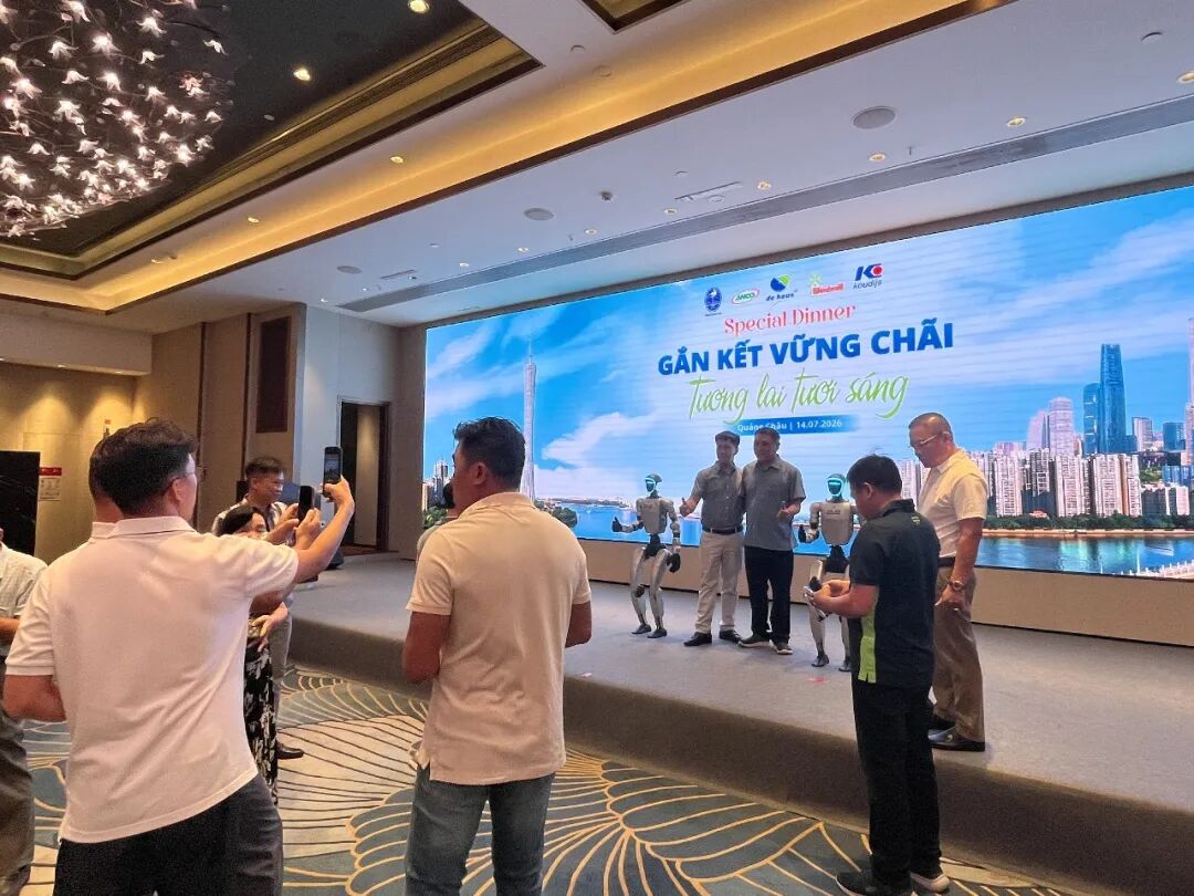机器人先锋活动配图