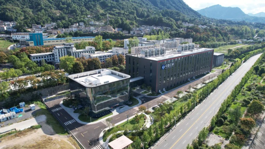 字节、京东等知名企业入驻三峡东岳庙大数据中心
