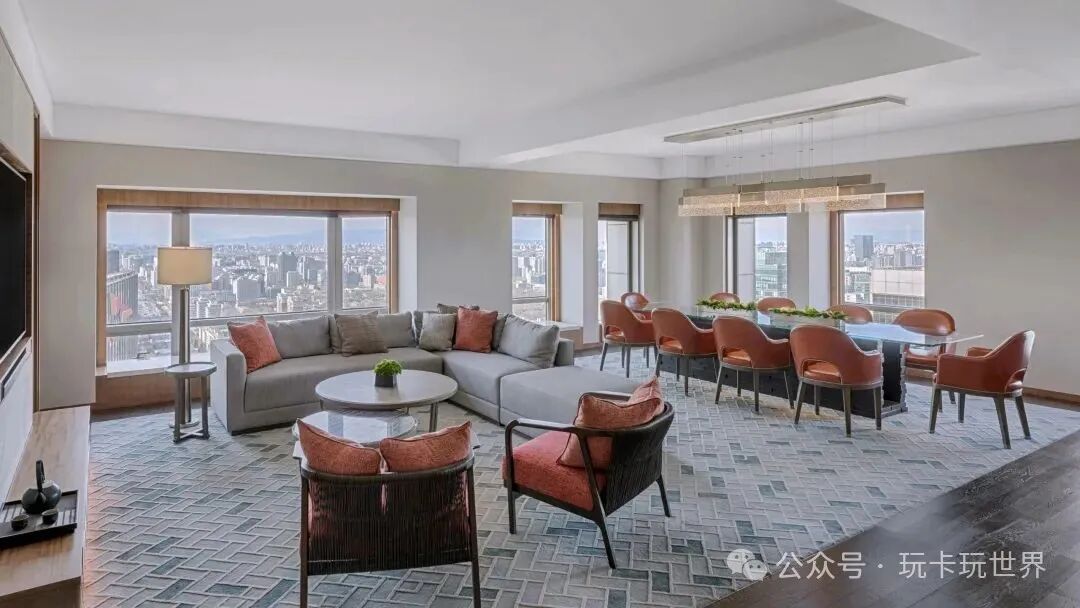 Presidential Suite Living Room