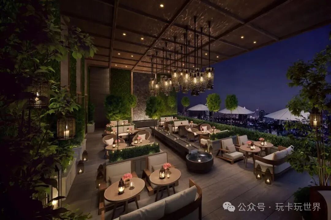 瑞吉阿斯特露台酒吧