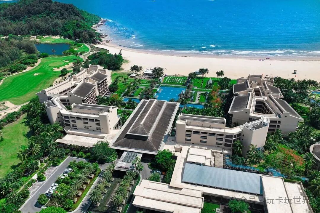 酒店建筑-鸟瞰图-右后方视角-海景