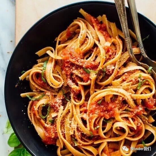 意大利面热量高吗减肥能吃吗_减肥主食表_减肥主食应该怎么吃