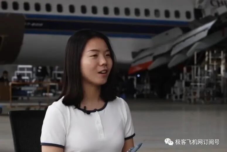 新郑机场修飞机的95后女孩—刘琪琦，从“航空迷”到“飞机维修工程师”的筑梦青春！的图1