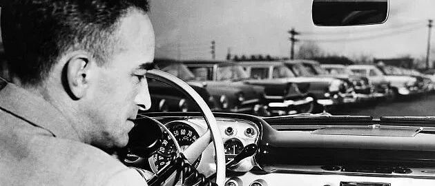 历史 | 1940年摩托罗拉造出了车载无线电，至今仍是无线电领域的领军者！