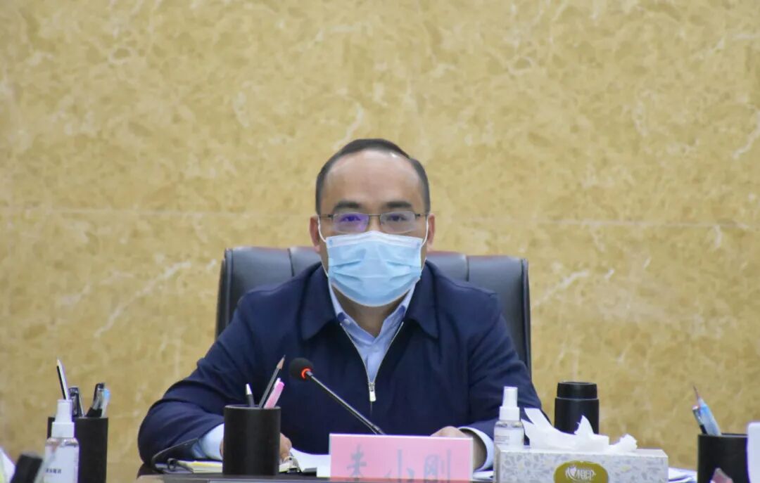 县委常委,常务副县长罗剑锋,副县长童瑛,张法龙,刘振兴,王城辉出席