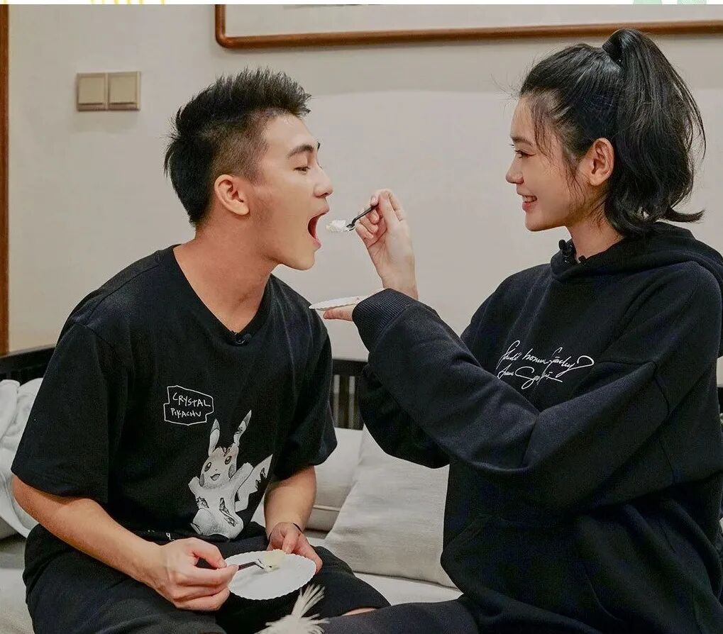 赌王“最爱”的女人，一生却接连“被诅咒”：亲眼目睹丈夫娶了三个老婆的她，到底有多惨？（组图） - 1