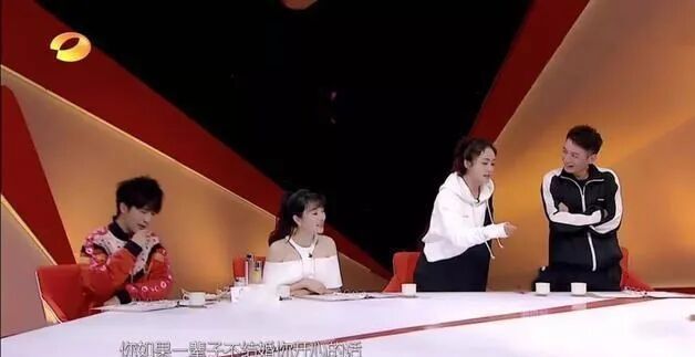 【情感】刘芸被骂上热搜：“上位”郑钧13年却独享宠爱，揭露了婚姻的潜规则（组图） - 4