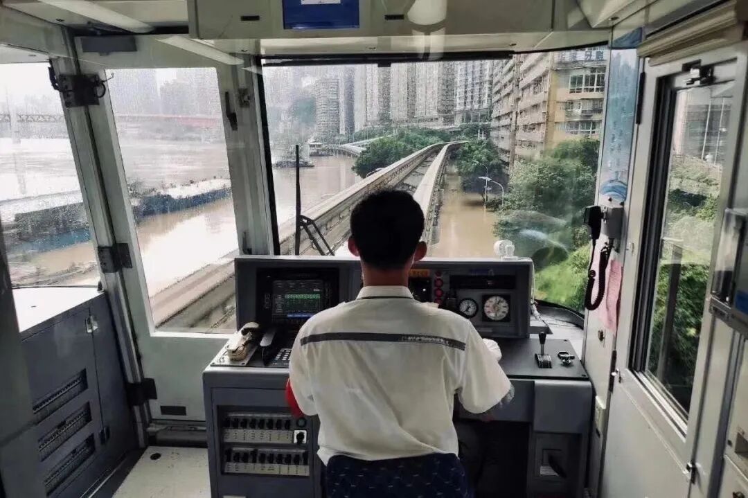 �������������˸ɵĺ��£�