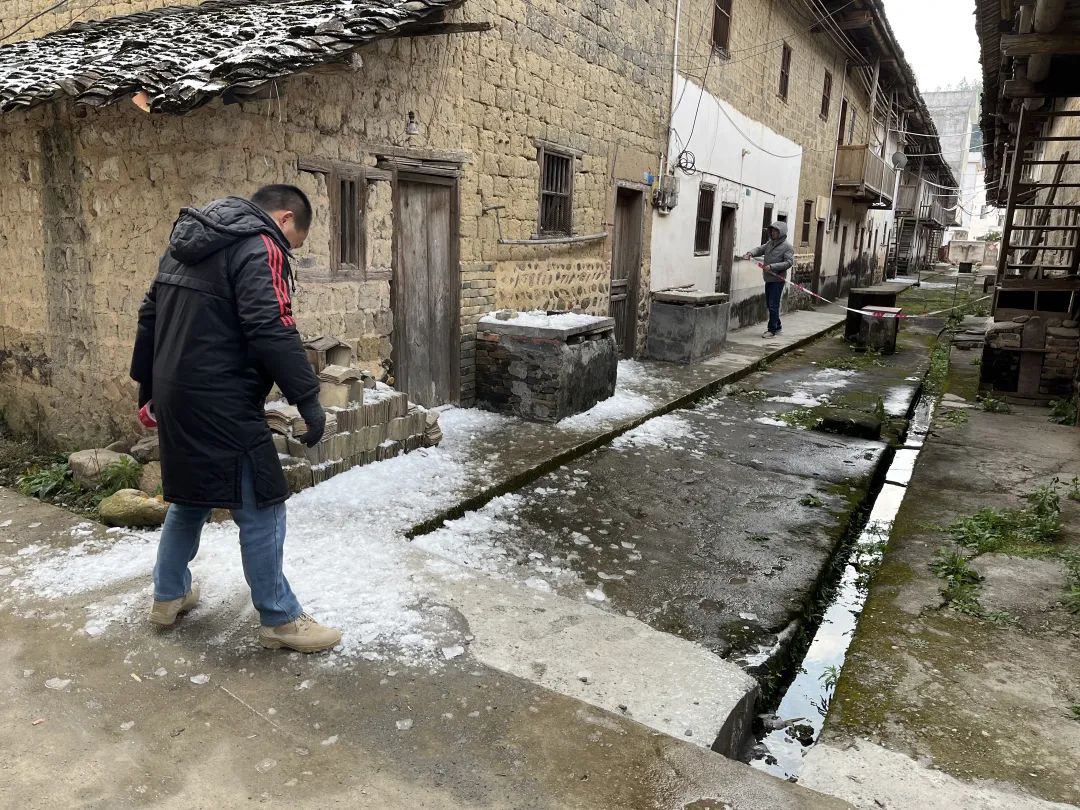 氣溫驟降 我縣各鄉鎮各部門積極應對低溫天氣 - 始興