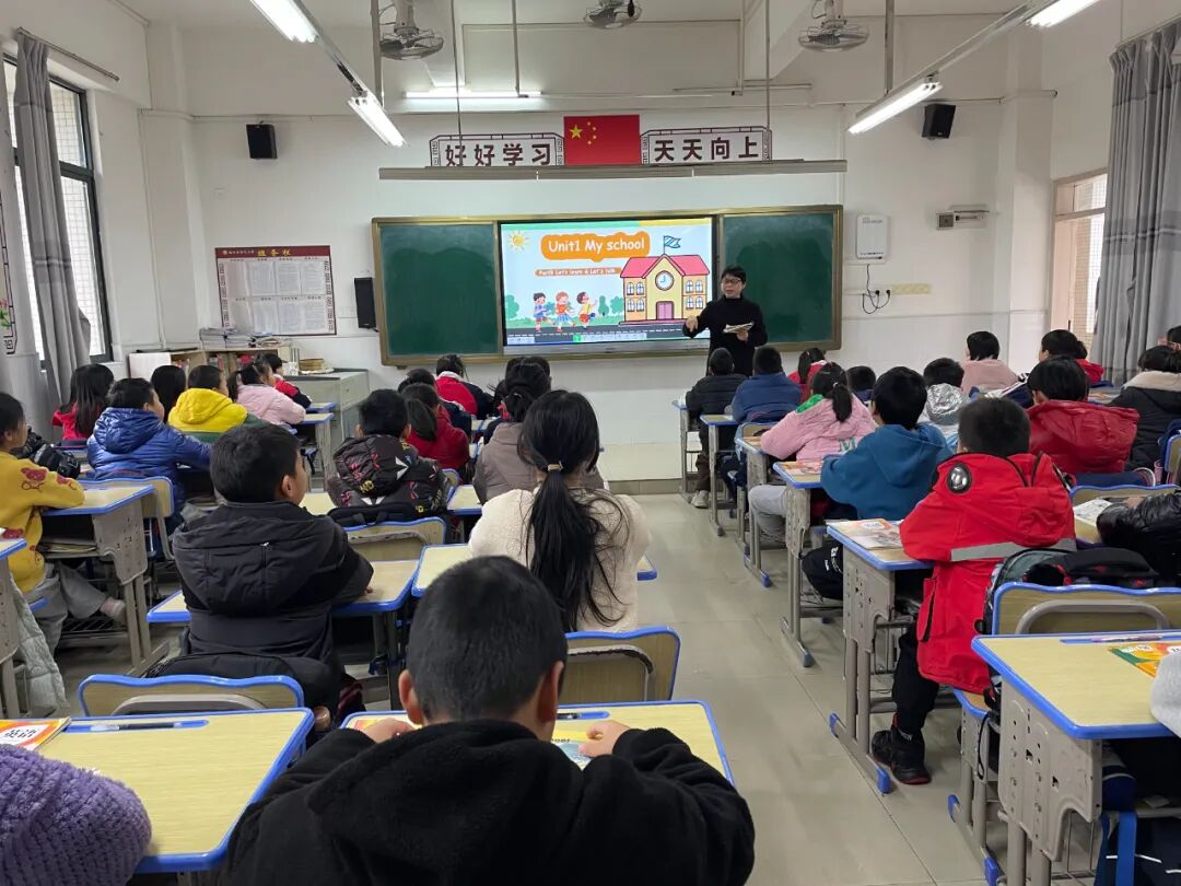 市三八红旗手饶燕萍:为师当如兰 香芬远弥馥 - 始兴县政府门户网站