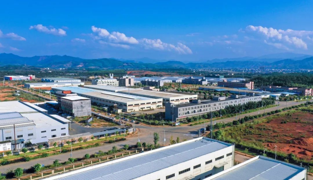 始兴县工业园区（邓斌 摄）