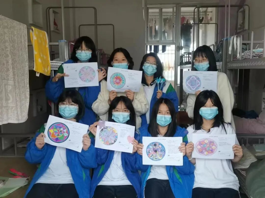 首页>新闻动态>部门动态>墨江中学副校长邓庭艳说,目前,留校的学生