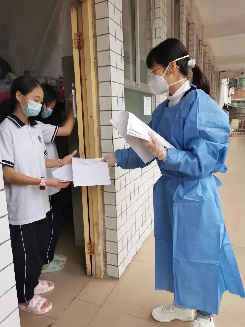 疫路守护点亮心灯墨江中学为学生提供全方位心理呵护