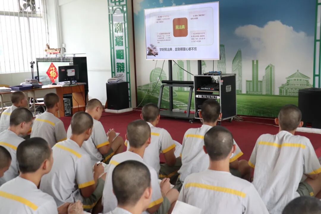 直击现场省未管所的未成年犯重回教室畅游知识海洋