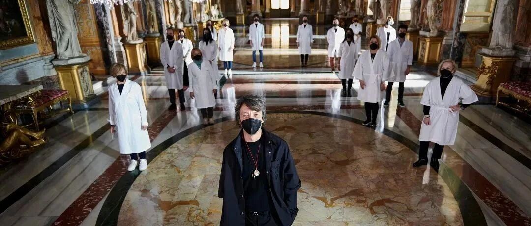 深陷“时间法则”的绝美，Valentino在不断刷新高级定制的极限