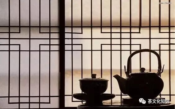 尝试喝茶一段时间，从此你会爱上喝茶