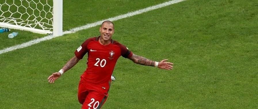 天才向左，命运向右