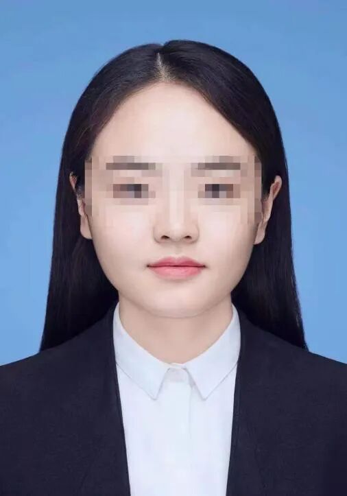 9月5日,对外经济贸易大学一名22岁女研究生张小云(化名)在校内遭一辆