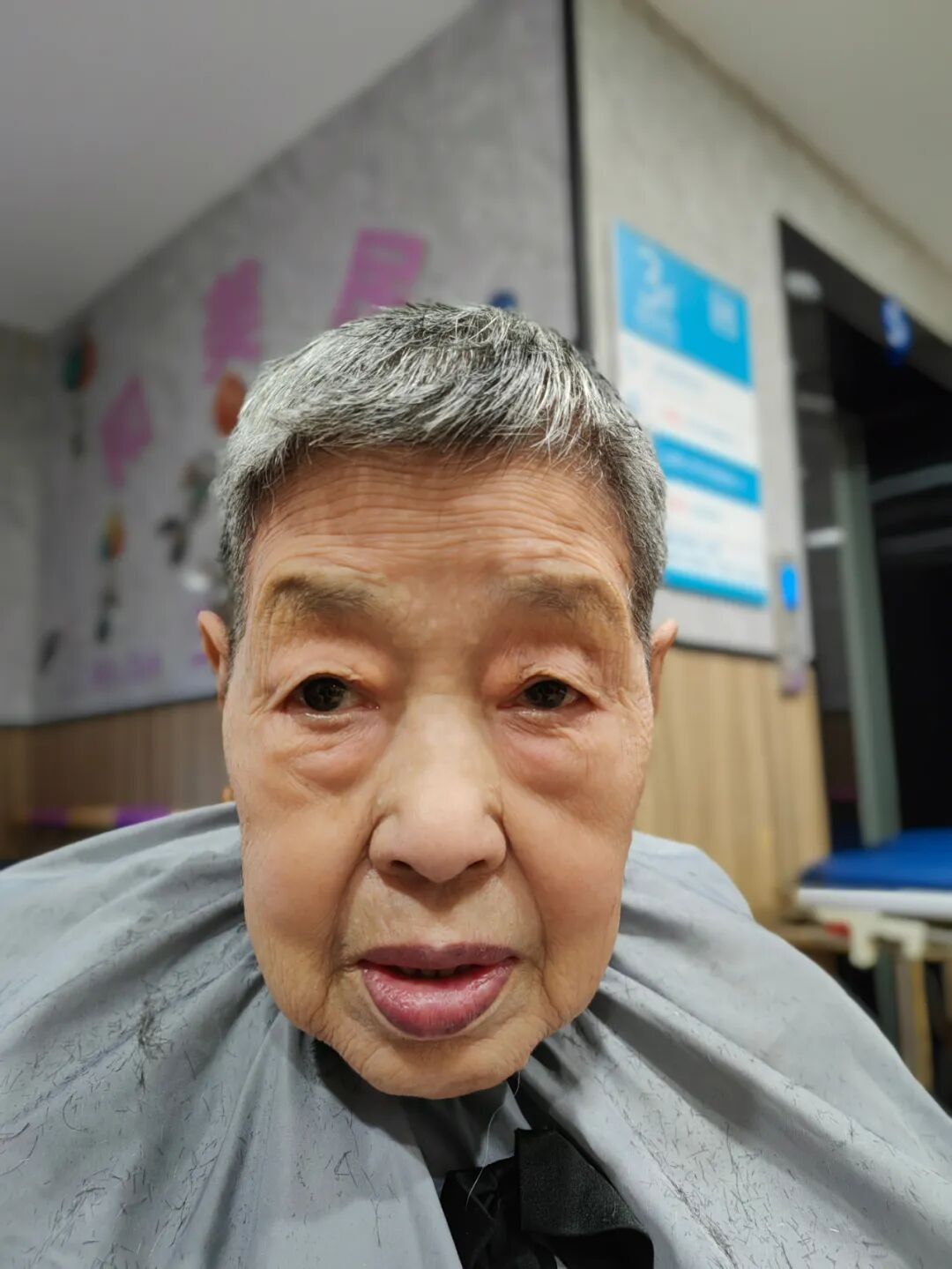 杭州顾连玺桥康复医院敬老活动