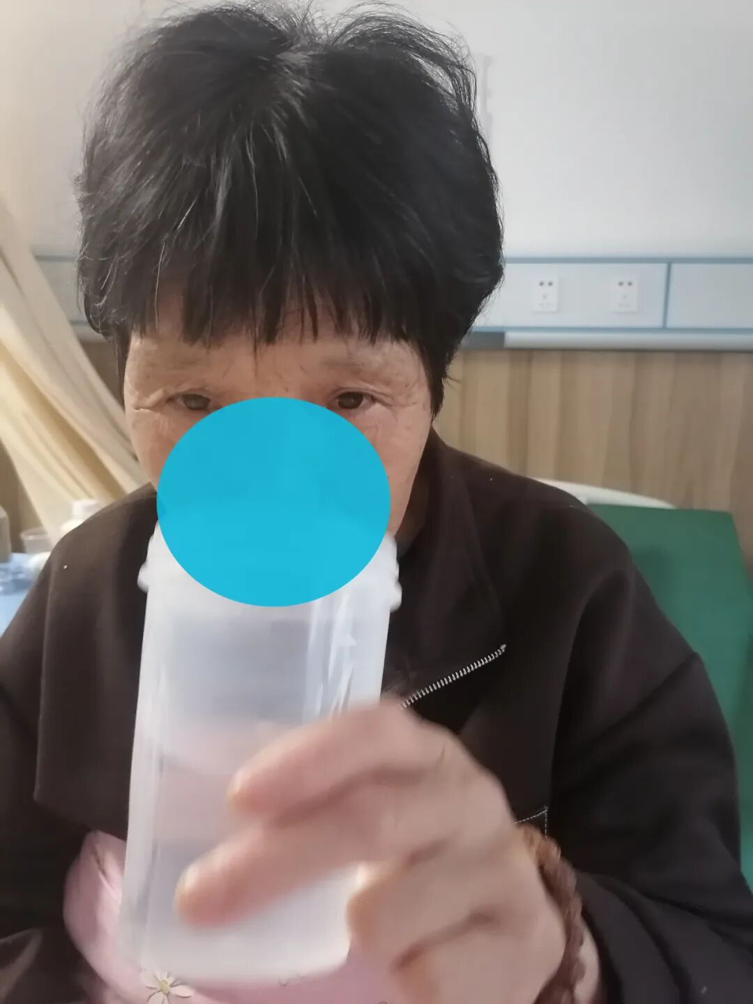 经过杭州顾连玺桥康复医院治疗的王太太精神状态良好