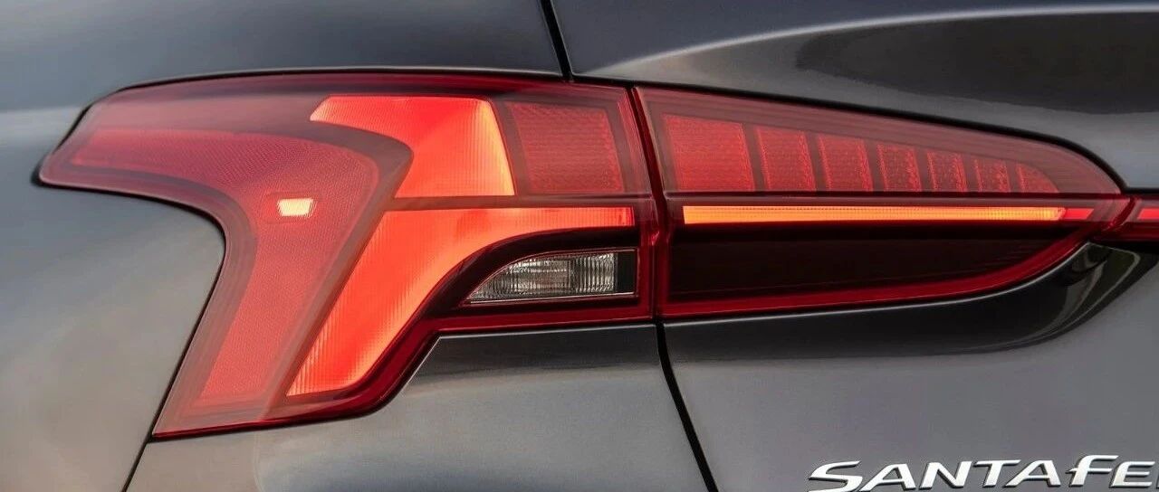 改头换脸，这个品牌的审美终于回来了