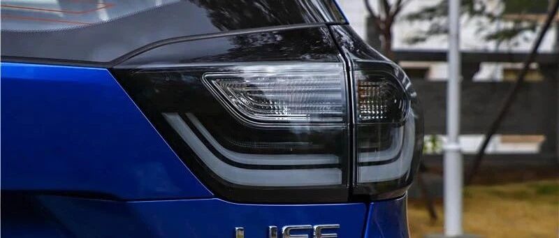 飞度没有的东西，这台车都给你配齐了