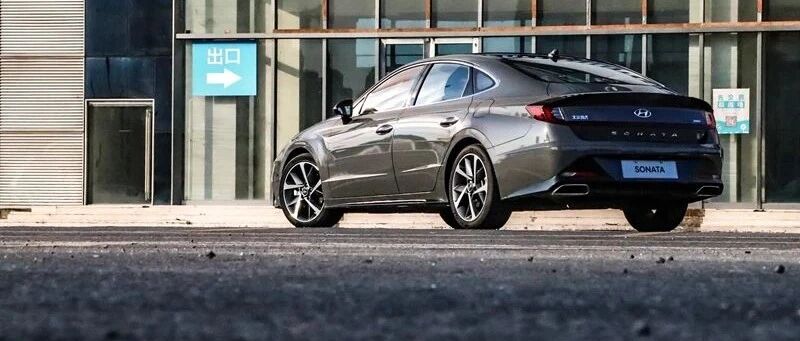 240马力的B级车，8AT变速箱比丰田的还平顺