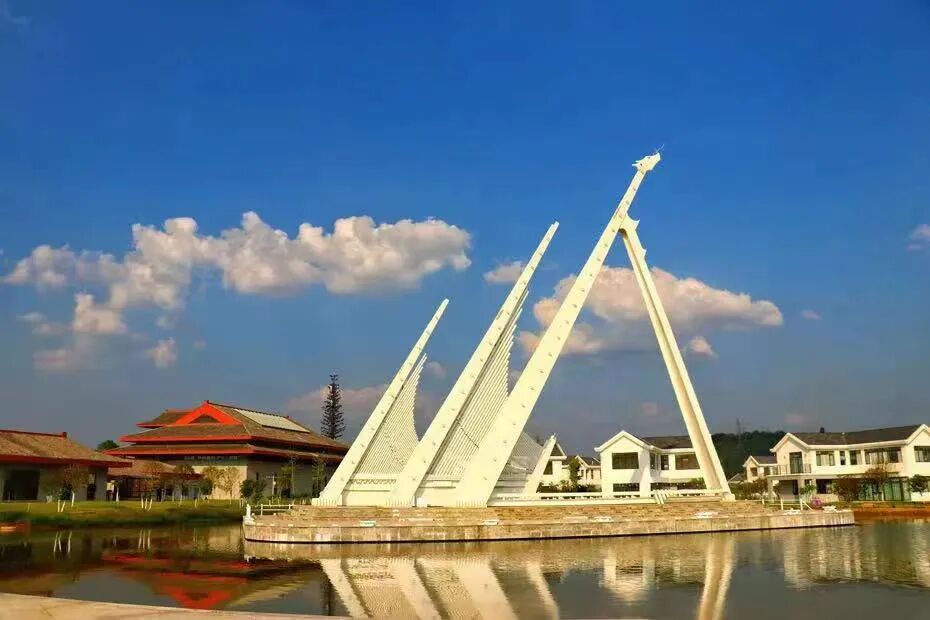 青春律动二十载风华正茂川文艺国际教育交流展暨首届艺术季系列活动