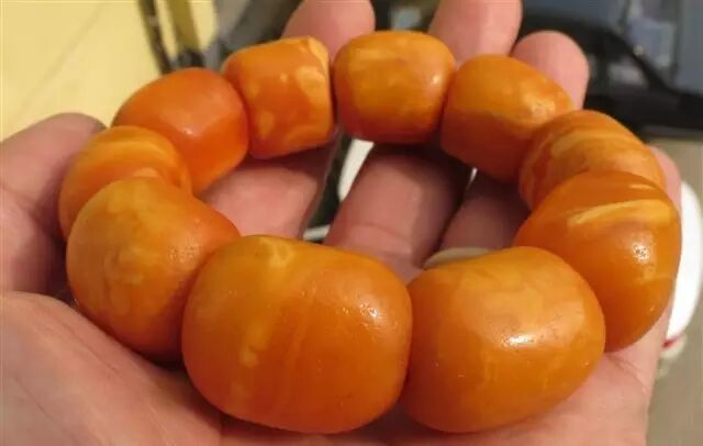 老蜜蜡、古董老蜜蜡、烤色老蜜蜡如何鉴定区分？ - 广州优石客传媒科技
