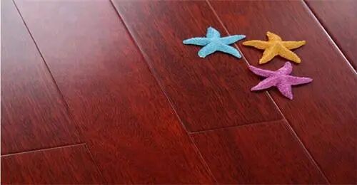 木地板开裂脱皮？哪些可以直接使用地板水性漆翻新？