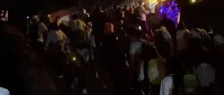 凌晨这一幕刷屏！该地知名景点紧急通知：暂停！
