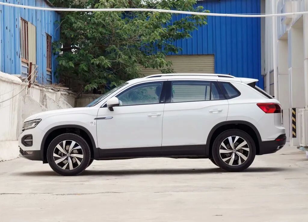 該車做工細膩用料上乘 2 0t Dct爆出2馬力 榮放尷尬了 舒適性比肩皓影 中國熱點