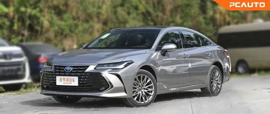 不到20万？新款亚洲龙刚上市，9款车型挑花眼了！能卖过凯美瑞吗