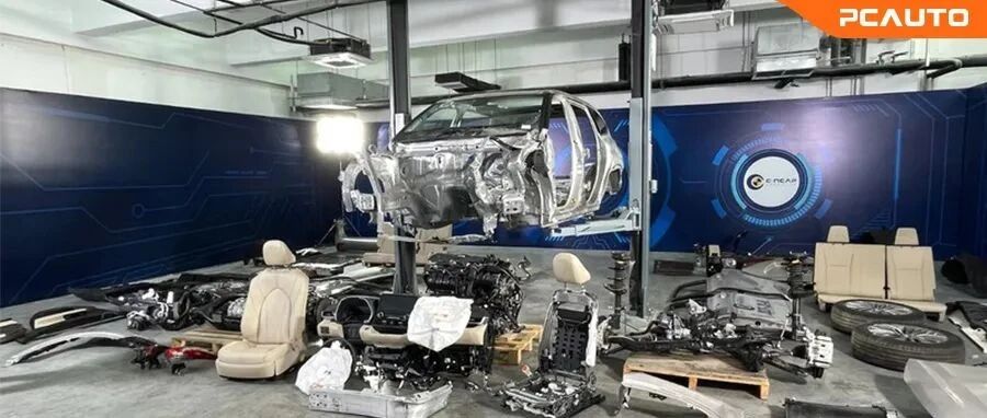 7座SUV凭啥它最火？汉兰达的这些秘密被我们“拆”出来了...