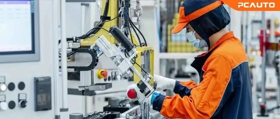 和豪强掰手腕，比亚迪DM-i将地位不保！吉利混动系统真这么厉害？